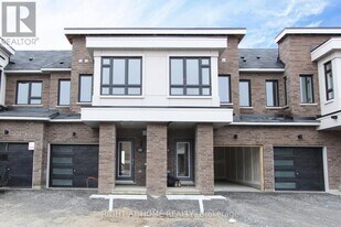 35 Sailors Landing in Bowmanville, ON - Building Photo