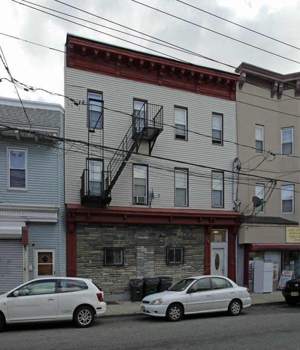 228 Old Bergen Rd in Jersey City, NJ - Building Photo