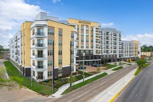 Modera Garden Oaks in Houston, TX - Building Photo