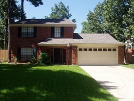 3227 Golden Willow Dr in Houston, TX - Building Photo