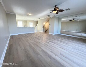 4462 Ellipse Dr in Jacksonville, FL - Building Photo - Building Photo