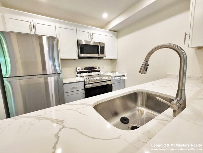 266 Chestnut Hill Ave, Unit 25