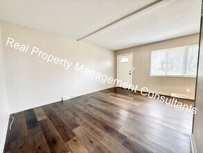 4747 Euclid Ave in Kansas City, MO - Building Photo - Building Photo