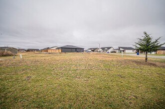 2517 Wren Ln in Junction City, KS - Building Photo - Building Photo