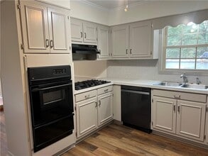 8505 Bells Ferry Rd in Canton, GA - Building Photo - Building Photo