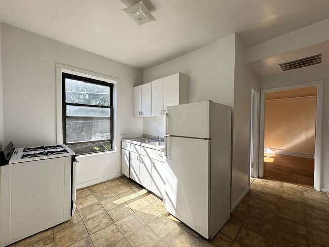 2520 N Kedzie Blvd in Chicago, IL - Building Photo - Building Photo