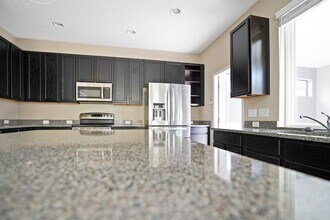 6844 Sundrop St in St. Cloud, FL - Building Photo - Building Photo