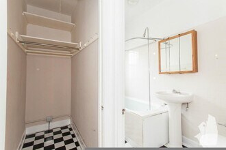 626 W Cornelia Ave in Chicago, IL - Building Photo - Building Photo