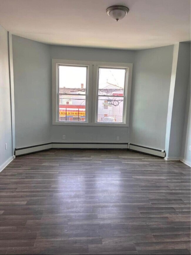 43 Rosa Park Blvd, Unit 2