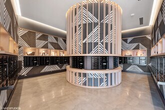 Albion Evanston in Evanston, IL - Building Photo - Building Photo