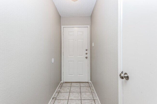 616 Cumberland Dr in Burleson, TX - Foto de edificio - Building Photo