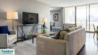 101 Three Rivers N, Unit E0613 in Fort Wayne, IN - Building Photo