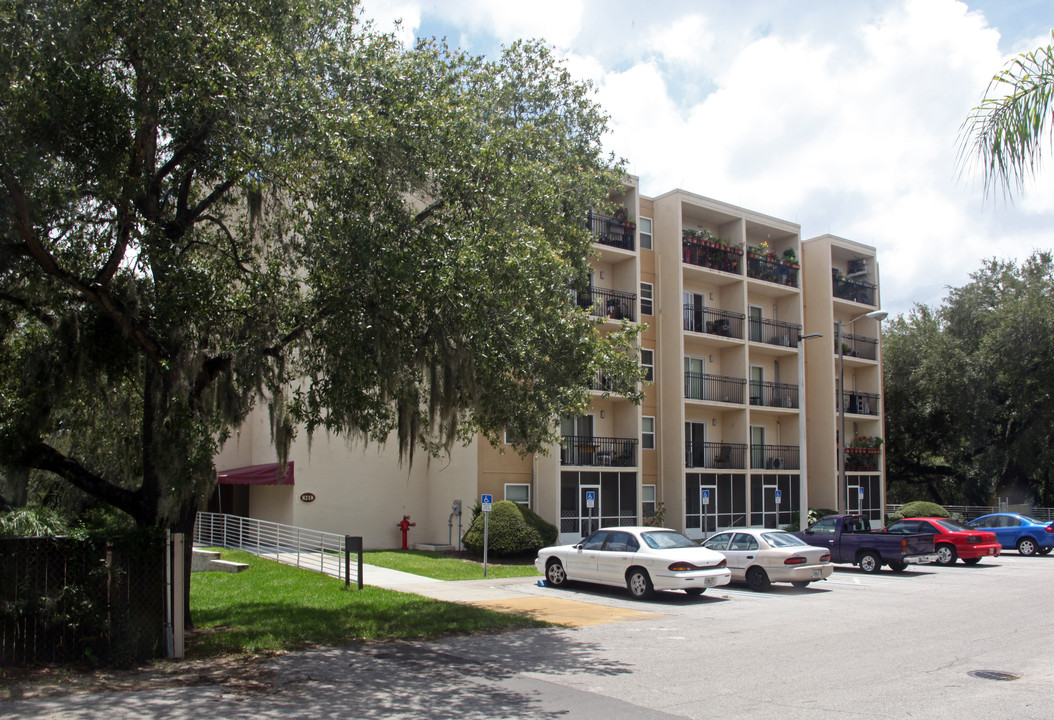 J.L. Young Annex in Tampa, FL - Foto de edificio