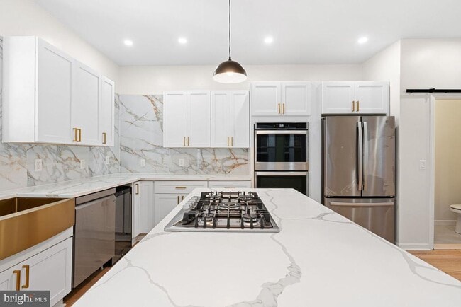 29 N 54th St in Philadelphia, PA - Building Photo - Building Photo
