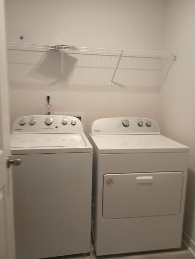 1051 20th Ave Loop SE in Hickory, NC - Building Photo - Building Photo