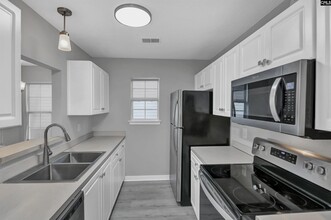 105 Trellis Ln in Irmo, SC - Building Photo - Building Photo