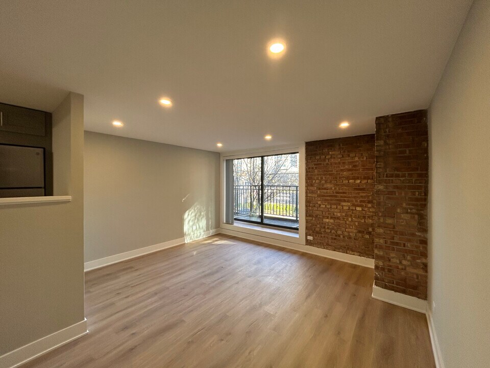 1254 N La Salle Dr, Unit 1220 North LASALLE, #1220 in Chicago, IL - Building Photo