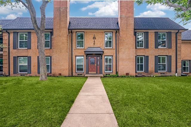7826 Meadow Park Dr in Dallas, TX - Building Photo - Building Photo
