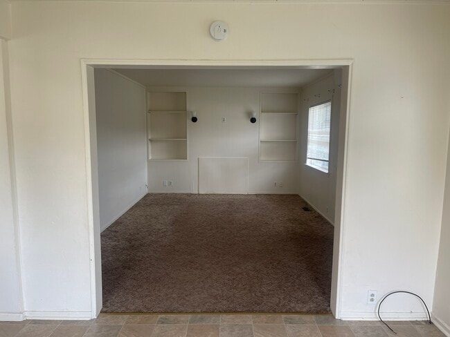 1325 NW Hawthorne Ave in Grants Pass, OR - Building Photo - Building Photo