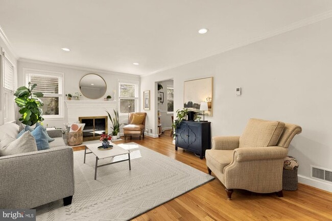 11612 Galt Ave in Silver Spring, MD - Building Photo - Building Photo