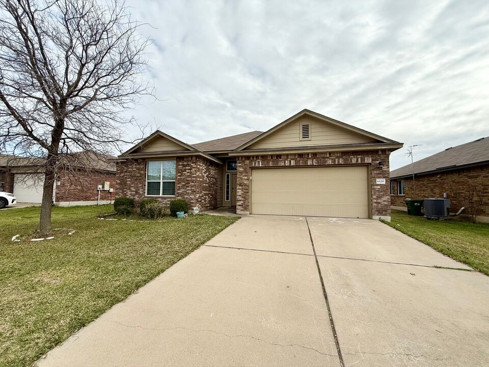 6628 La Sol Ln in Waco, TX - Building Photo