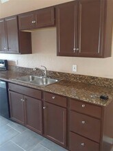 104 Berger Ct in Mascotte, FL - Building Photo - Building Photo