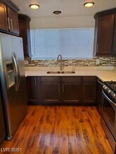 4928 Forest Oaks Dr in Las Vegas, NV - Building Photo - Building Photo