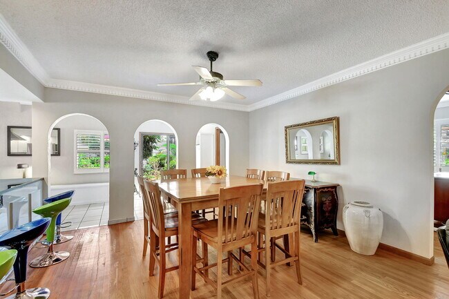 124 S Palmway in Lake Worth Beach, FL - Building Photo - Building Photo