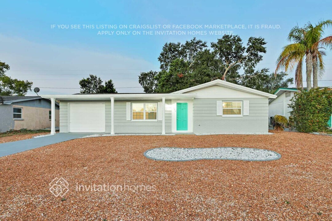 3555 Winder Dr in Holiday, FL - Building Photo