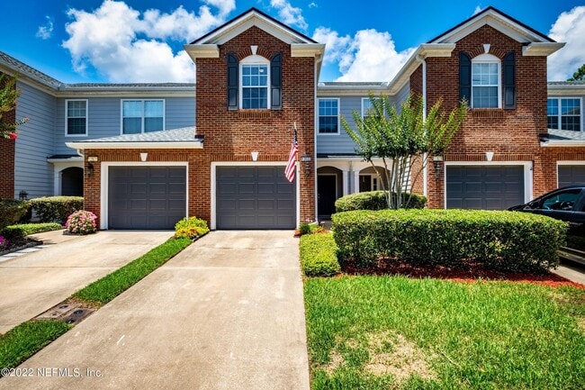 13522 Stone Pond Dr