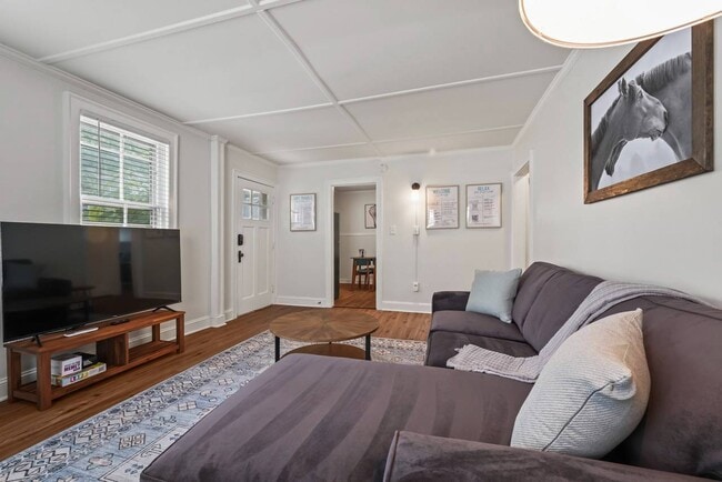 38 George St in Saratoga Springs, NY - Building Photo - Building Photo