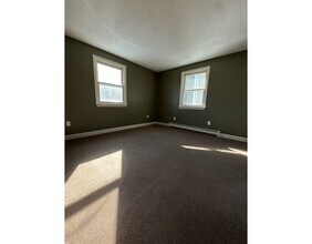 88 Sylvia St-Unit -1 in Arlington, MA - Building Photo - Building Photo