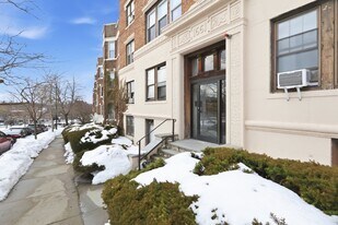 1661 Commonwealth Ave in Boston, MA - Building Photo