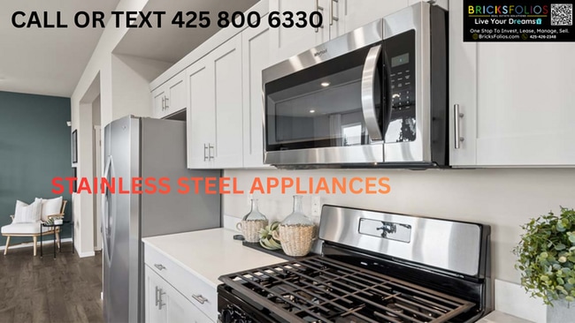 property at 4004 Hyde Lp NE