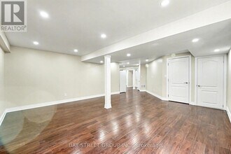 19 Goldlist Dr in Richmond Hill, ON - Building Photo - Building Photo