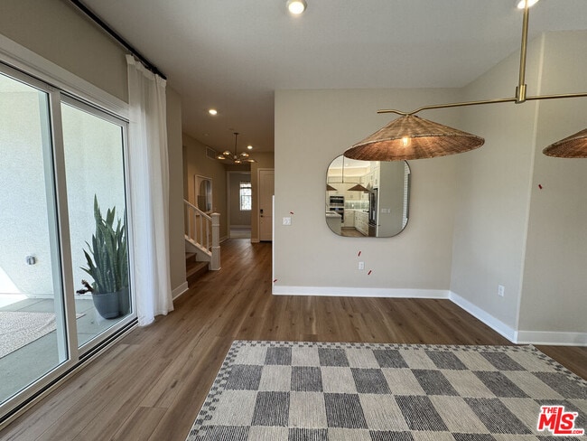 406 Clipper in Irvine, CA - Building Photo - Building Photo