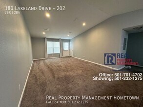 180 Lakeland Dr in Hot Springs, AR - Building Photo - Building Photo