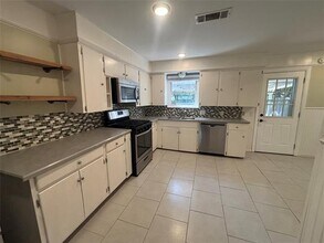 5429 Dennis Ave in Fort Worth, TX - Building Photo - Building Photo