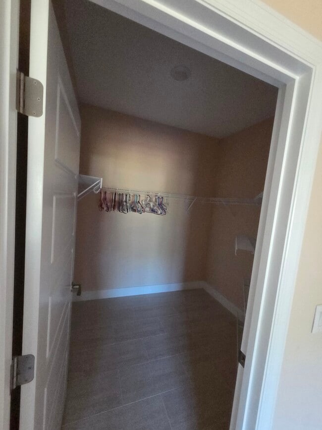 property at 3 Ramshorn Pl