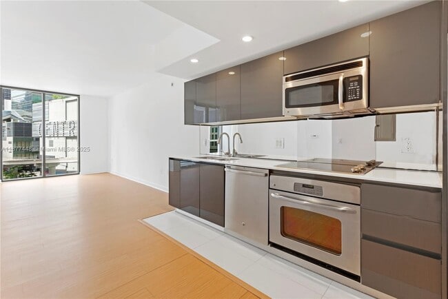 property at 31 SE 6th St