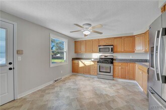 93 Jessica Ln in Depew, NY - Building Photo - Building Photo