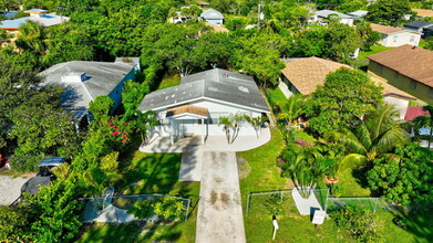 214 NW 7th Ave in Delray Beach, FL - Building Photo - Building Photo