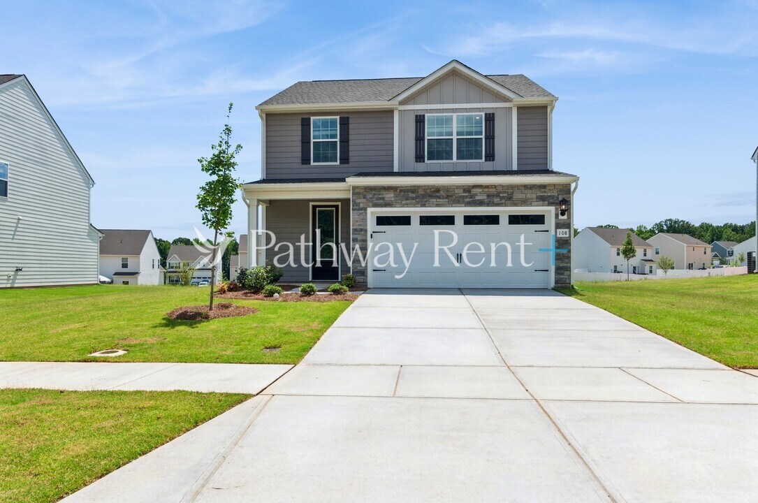 108 Rills Xing Wy in Troutman, NC - Building Photo