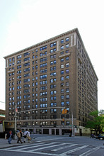 Mirabeau Apartments in New York, NY - Building Photo - Building Photo