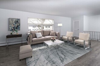 525 Main St in Chatham, NJ - Building Photo - Building Photo