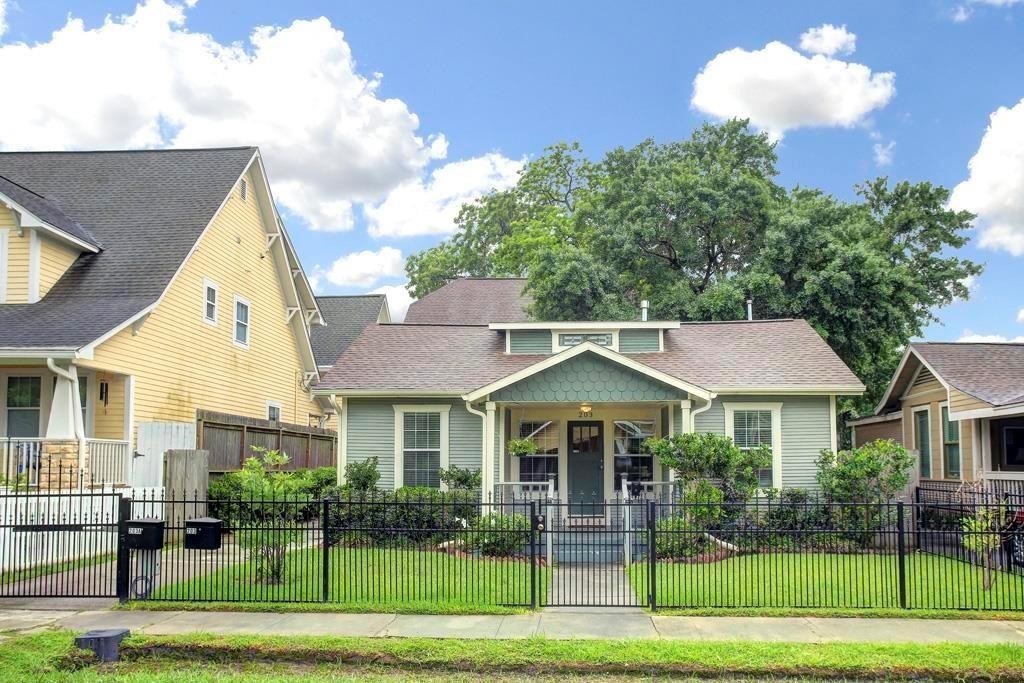 203 Northwood St in Houston, TX - Building Photo