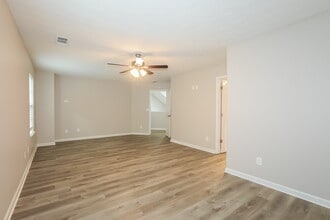 316 Nunnally Dr in Stockbridge, GA - Building Photo - Building Photo