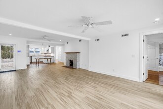 2605 Pass a Grille Way in St Pete Beach, FL - Building Photo - Building Photo