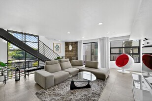 1418 Innes Pl in Venice, CA - Building Photo