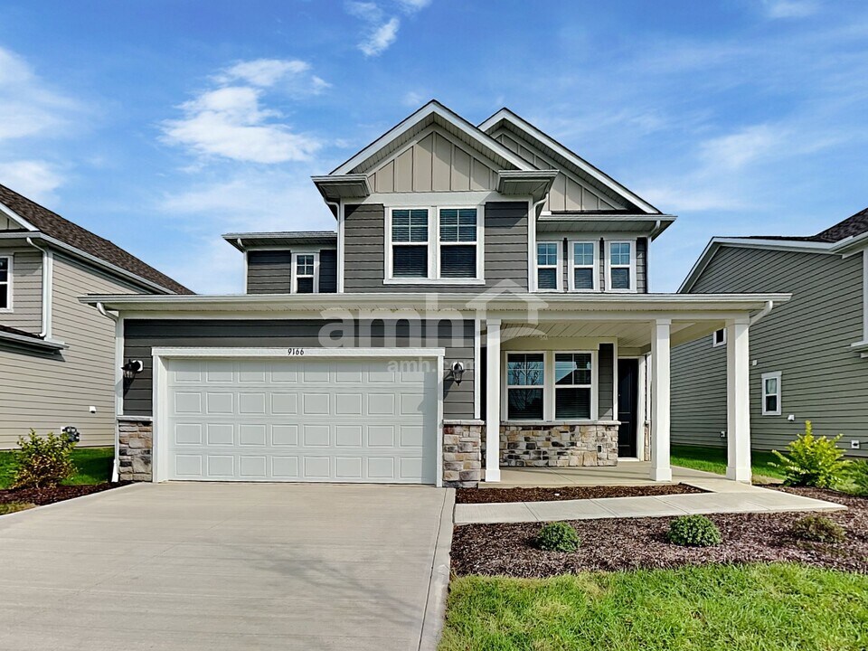 9166 Henley Ave in Reynoldsburg, OH - Building Photo